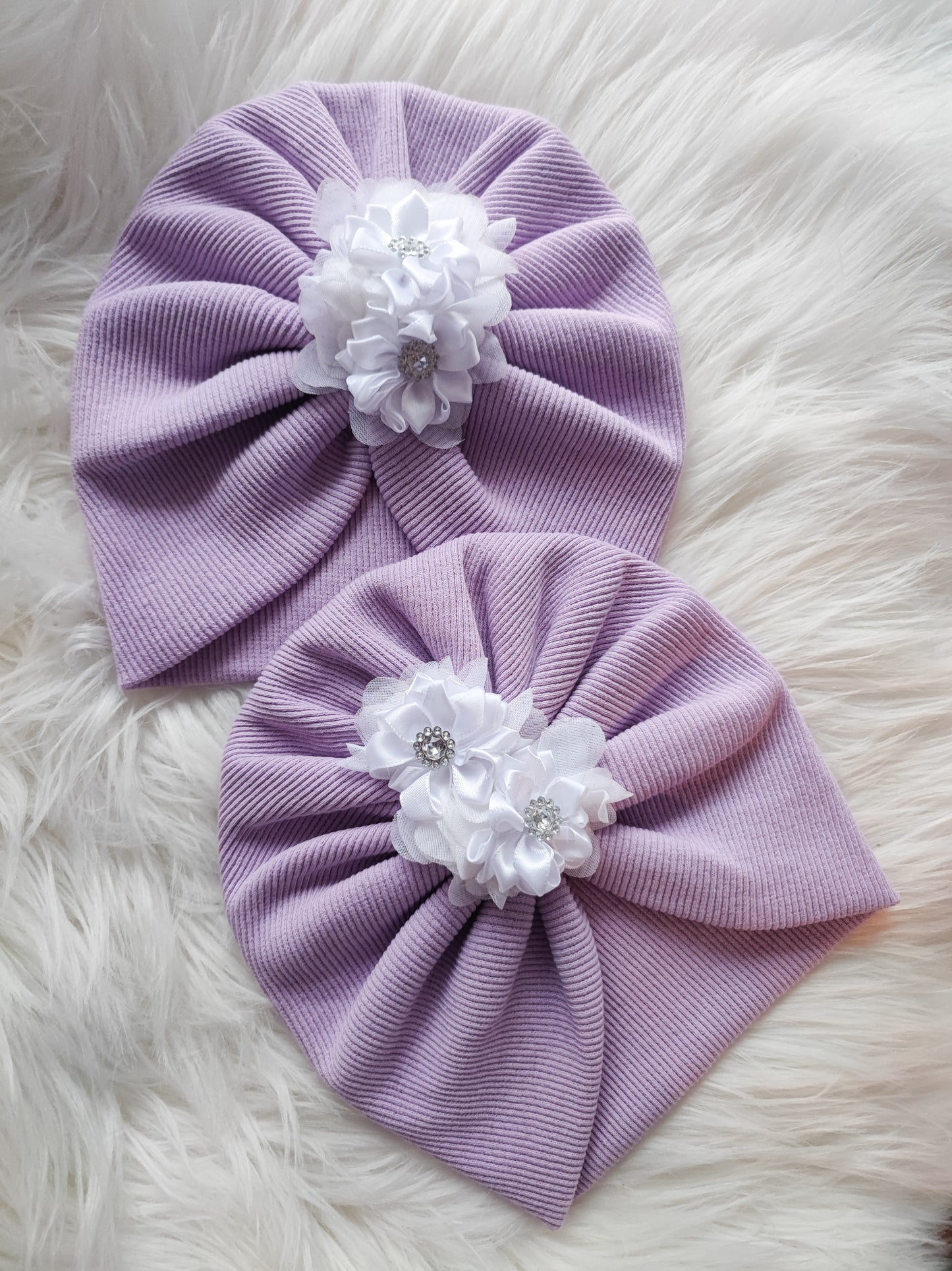 Rankų darbo turbanas 38 cm