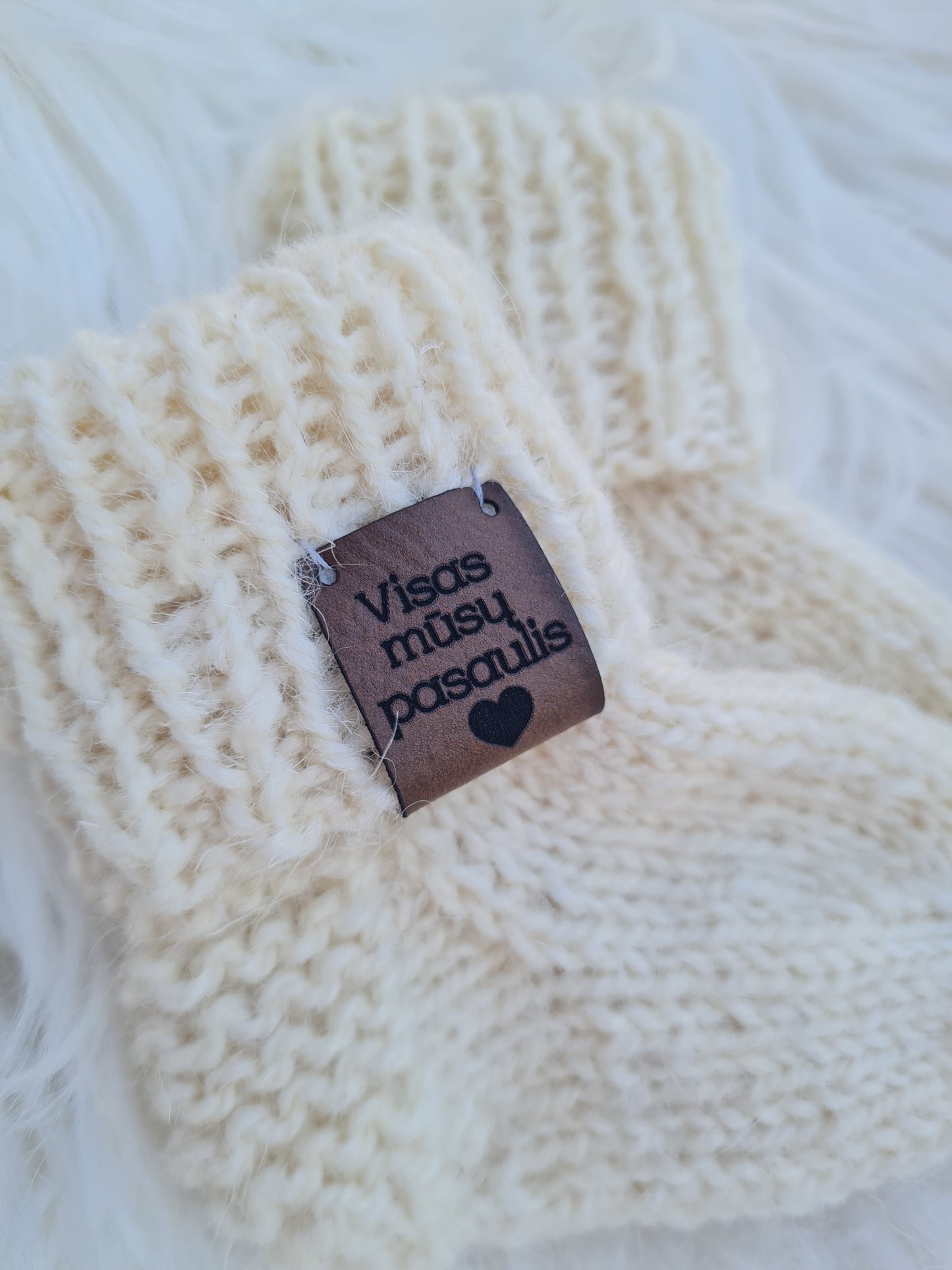Vilnonės kojinytės "Visas mūsų pasaulis" 9 cm
