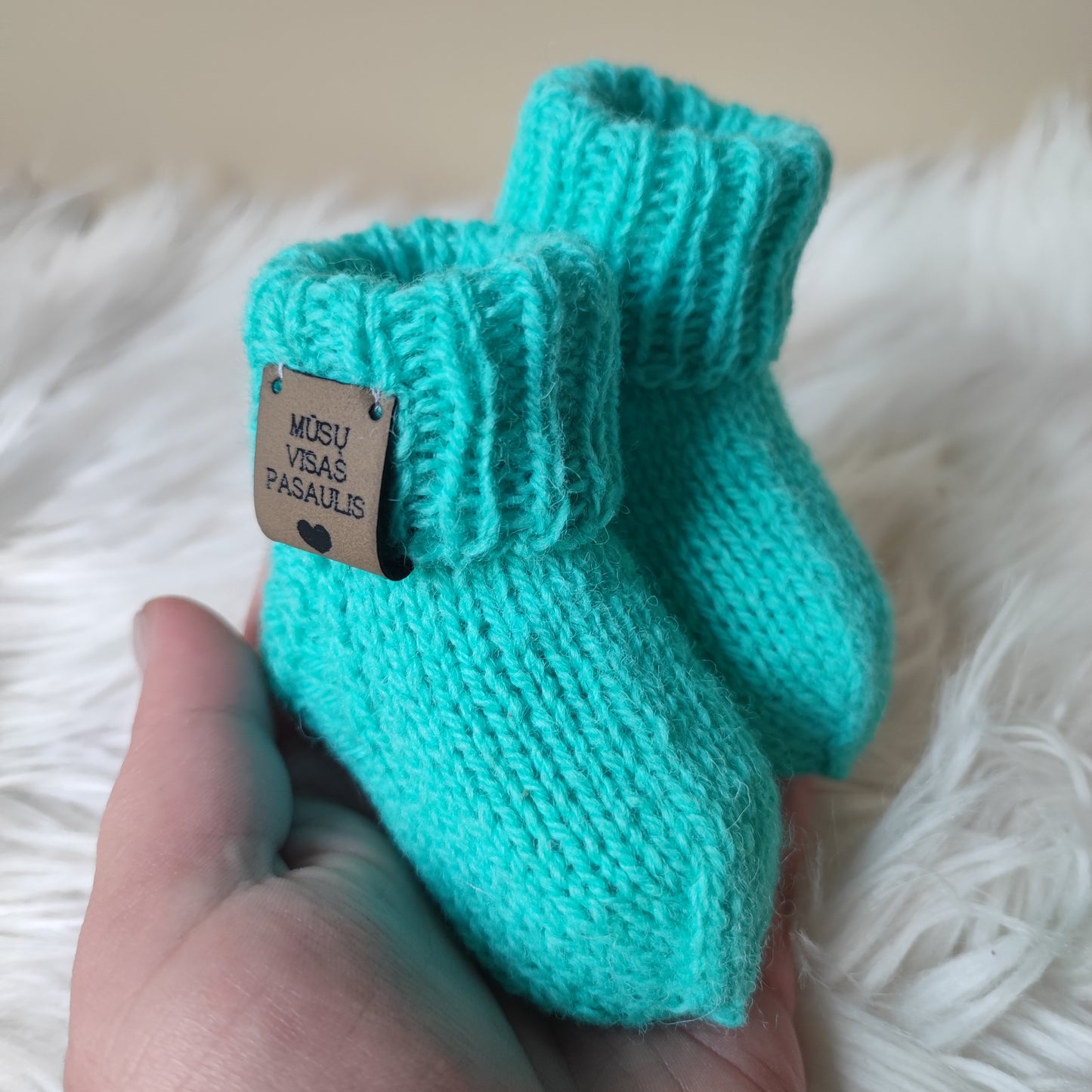 Mėtinės vilnonės kojinytės 10 cm