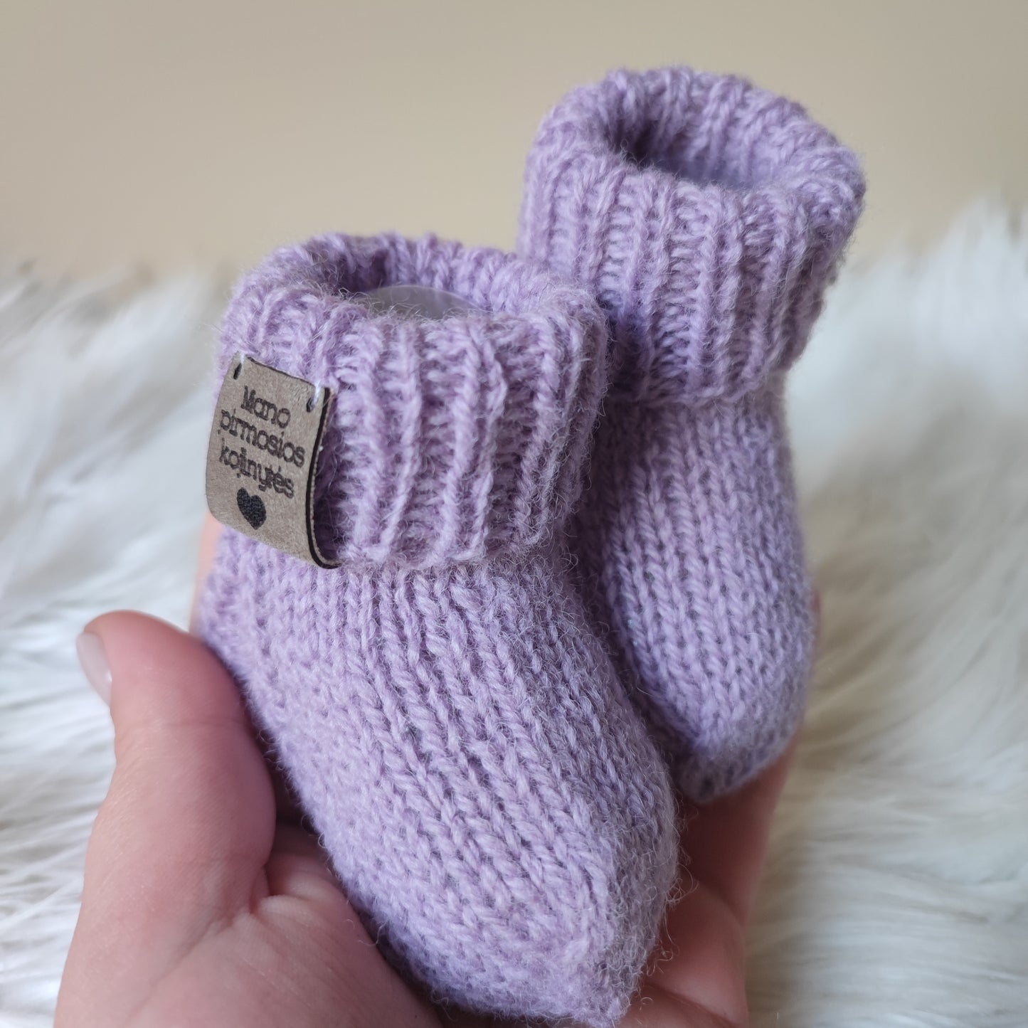 Alyvinės spalvos kojinytės 10 cm