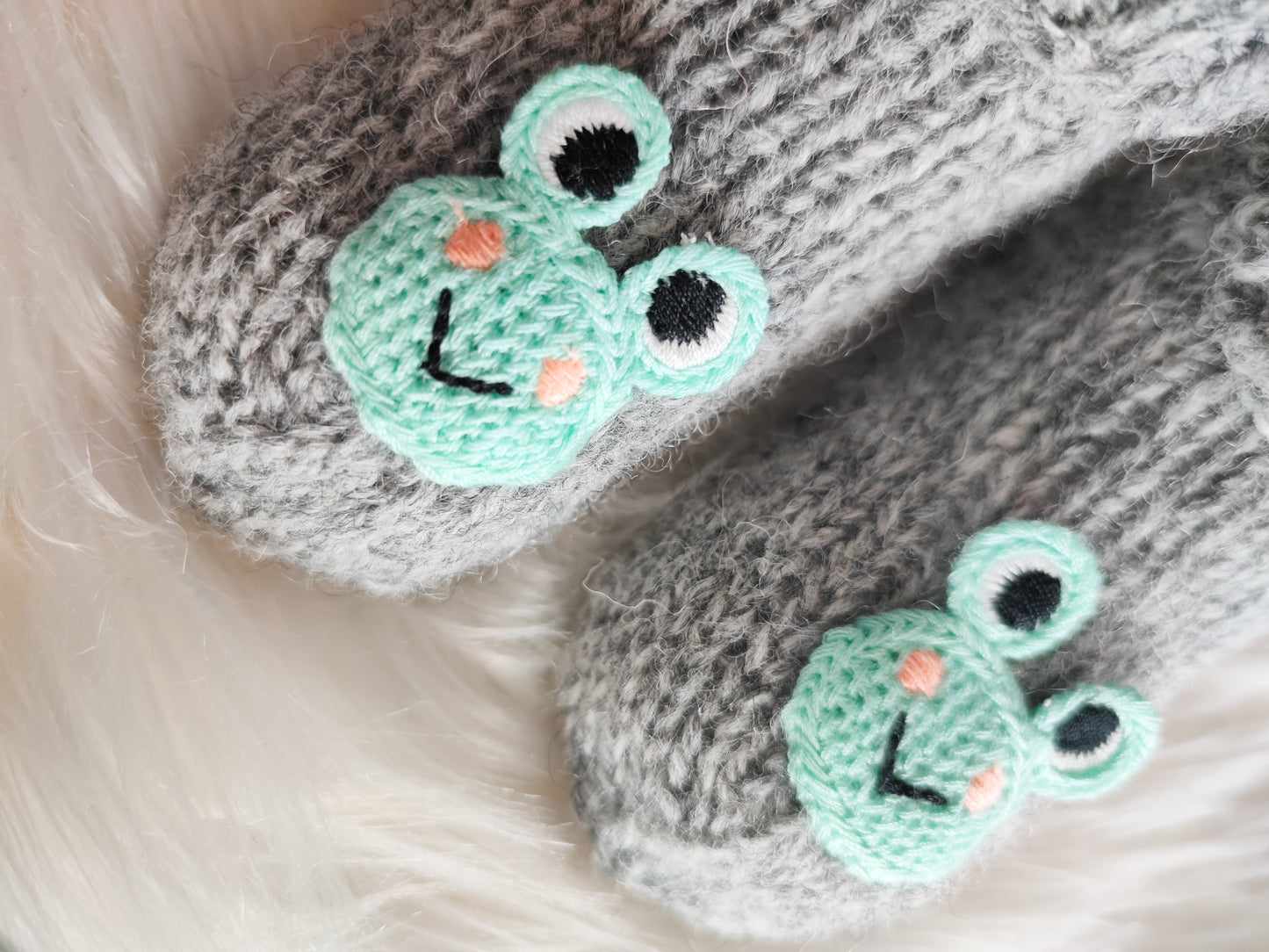 Vilnonės kojinytės 11 cm 3-6 mėn