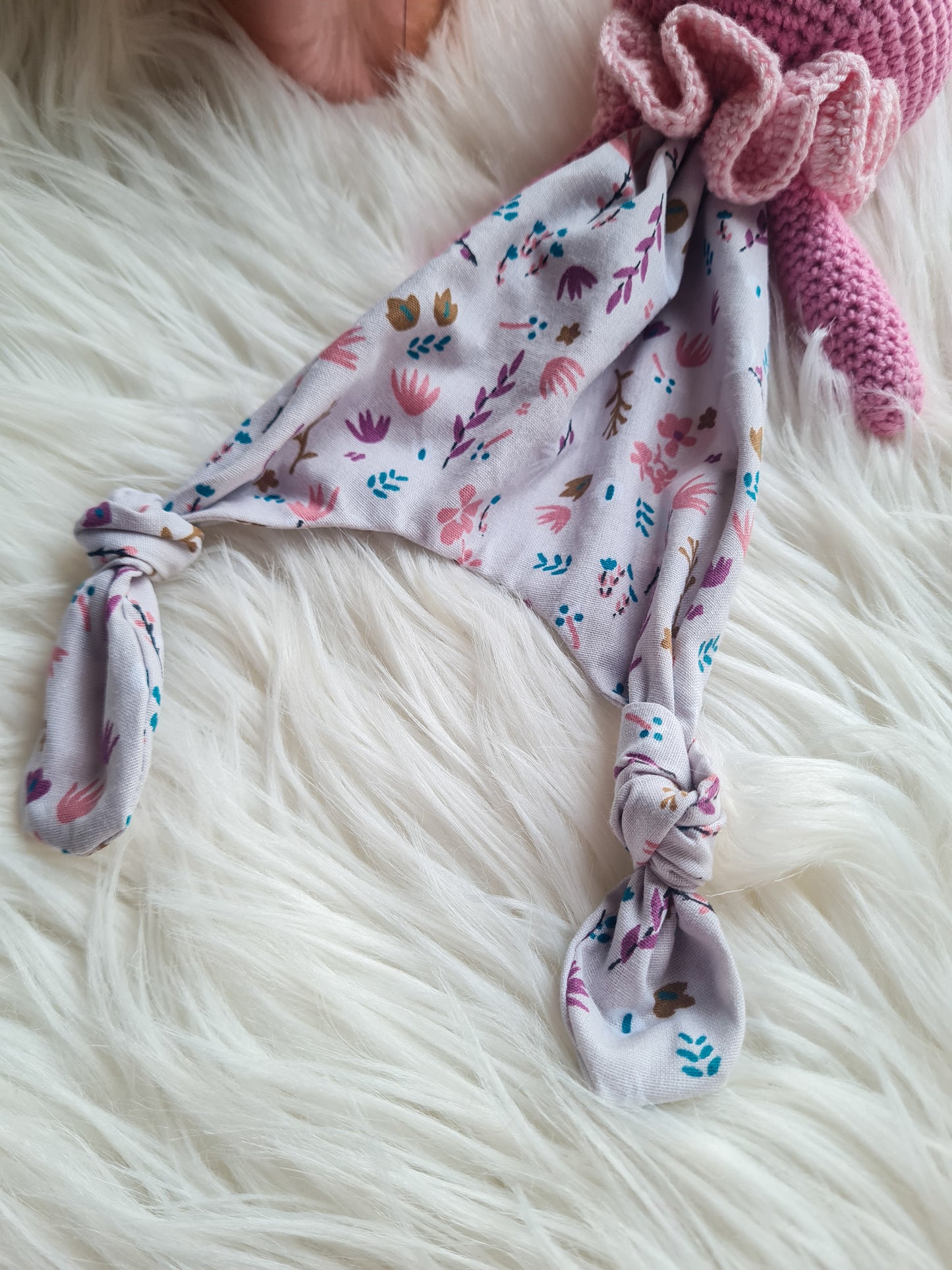 Mergaitiškas rankų darbo migdukas