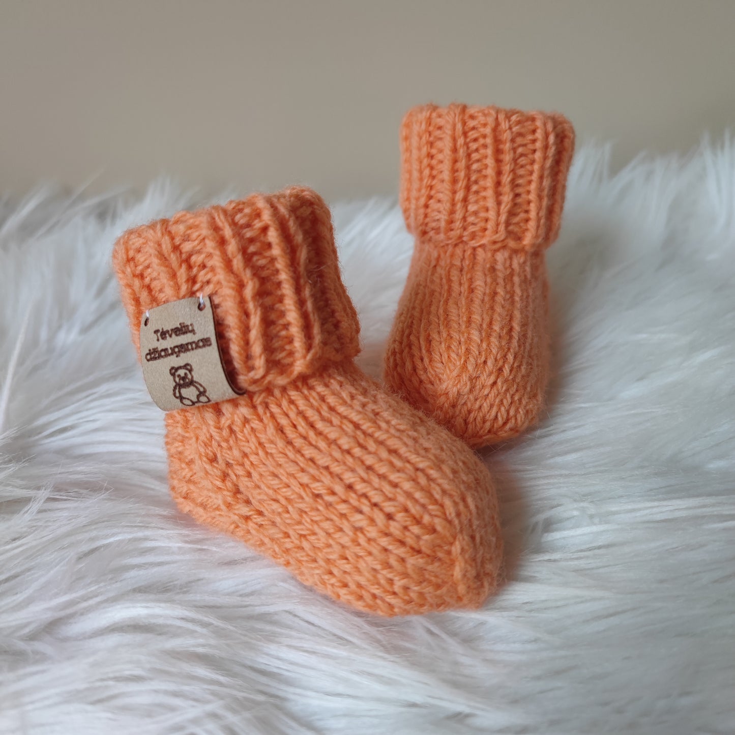 Orandžinės spalvos kojinytės 10 cm
