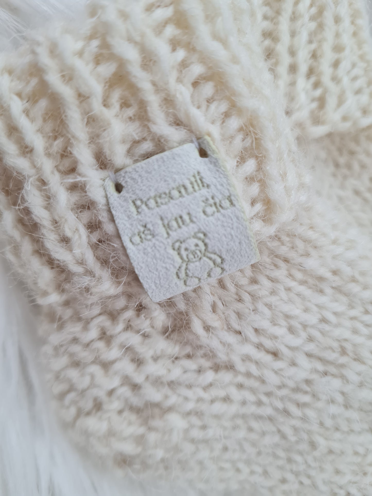 Storesnės vilnos kojinytės 10 cm