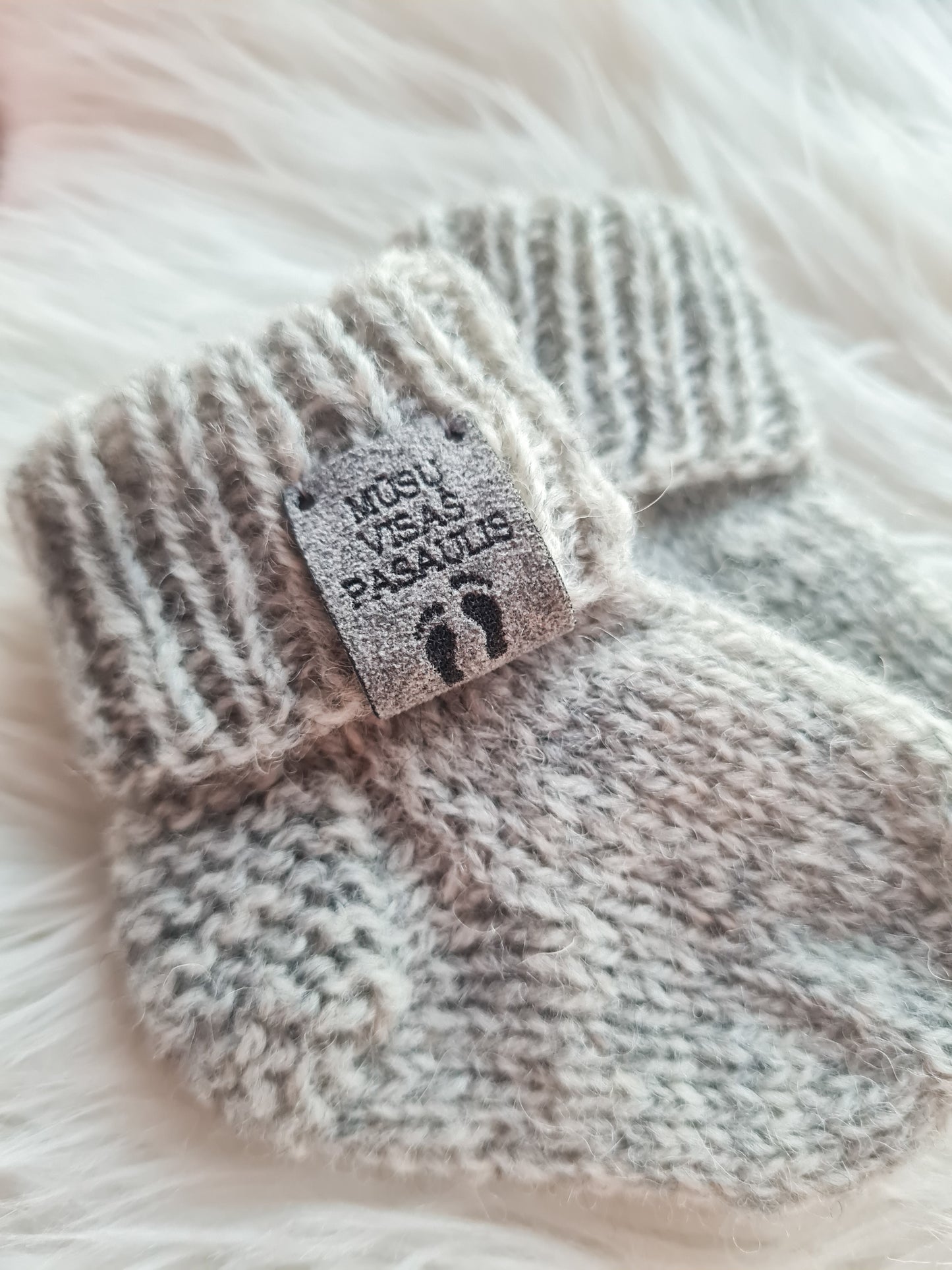 Vilnonės kojinytės 9 cm