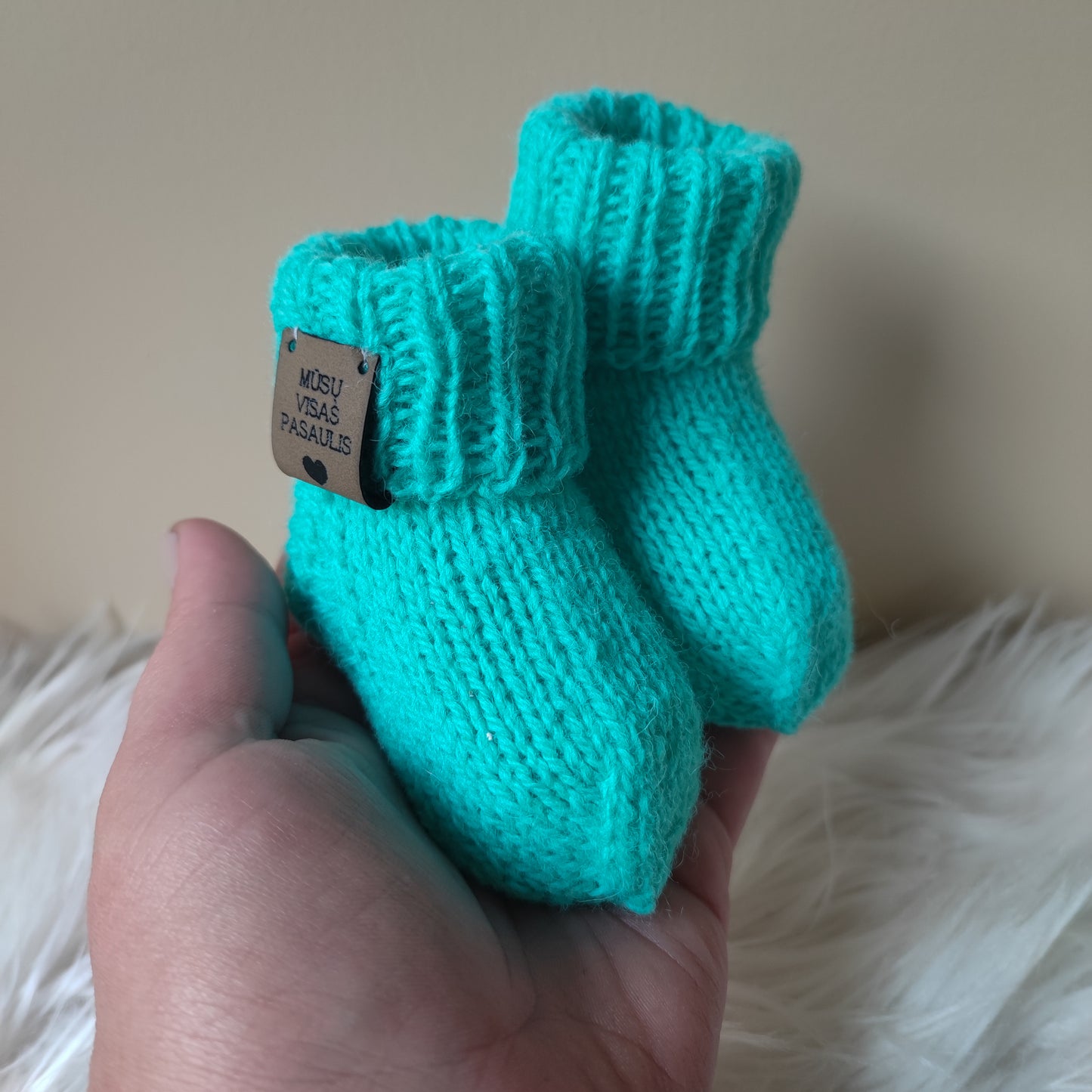 Mėtinės vilnonės kojinytės 10 cm