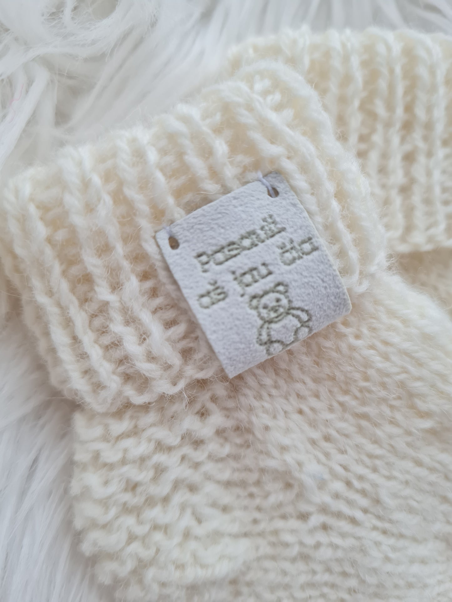 Neutralios kojinytės naujagimiui