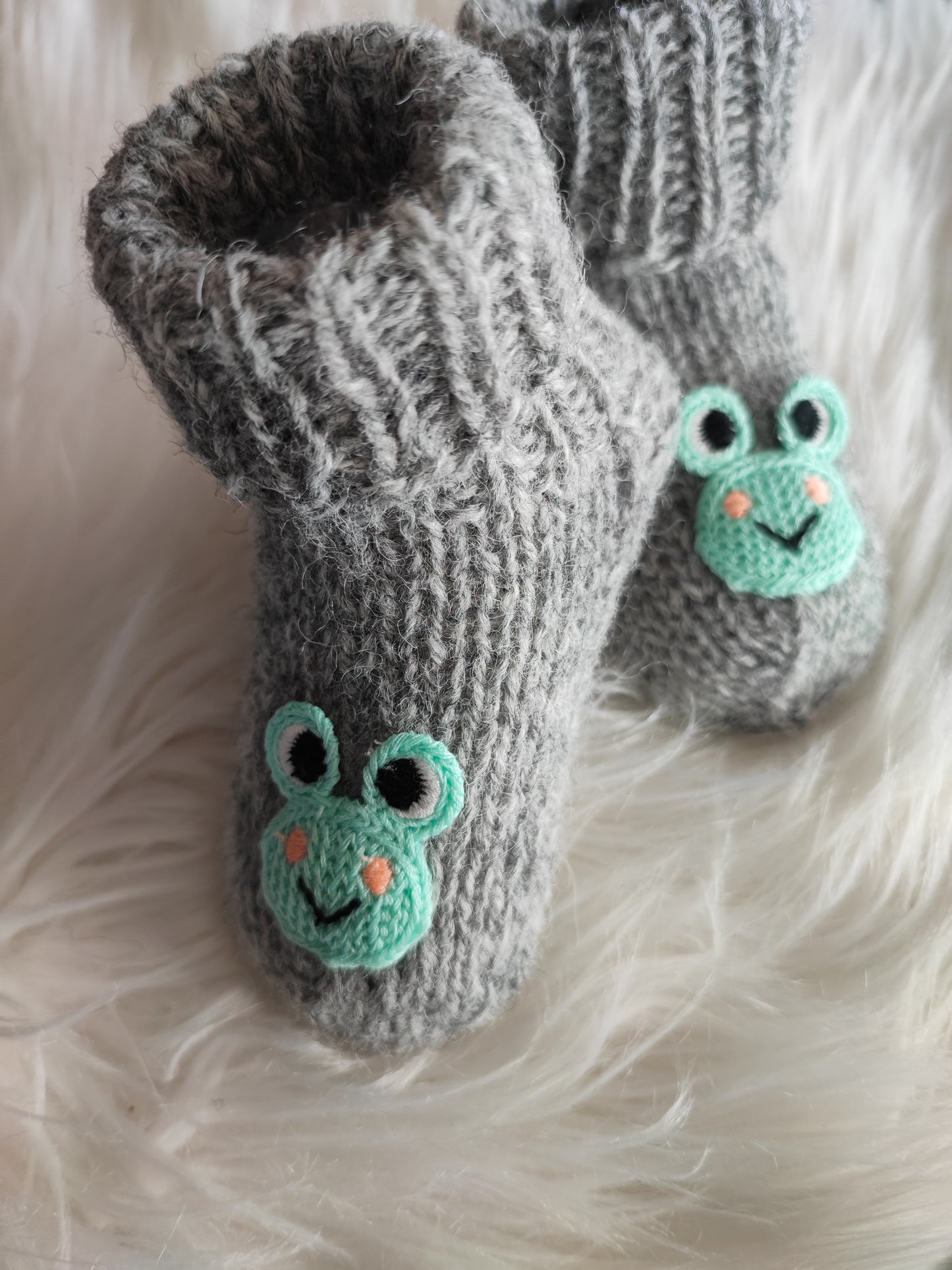 Vilnonės kojinytės 11 cm 3-6 mėn