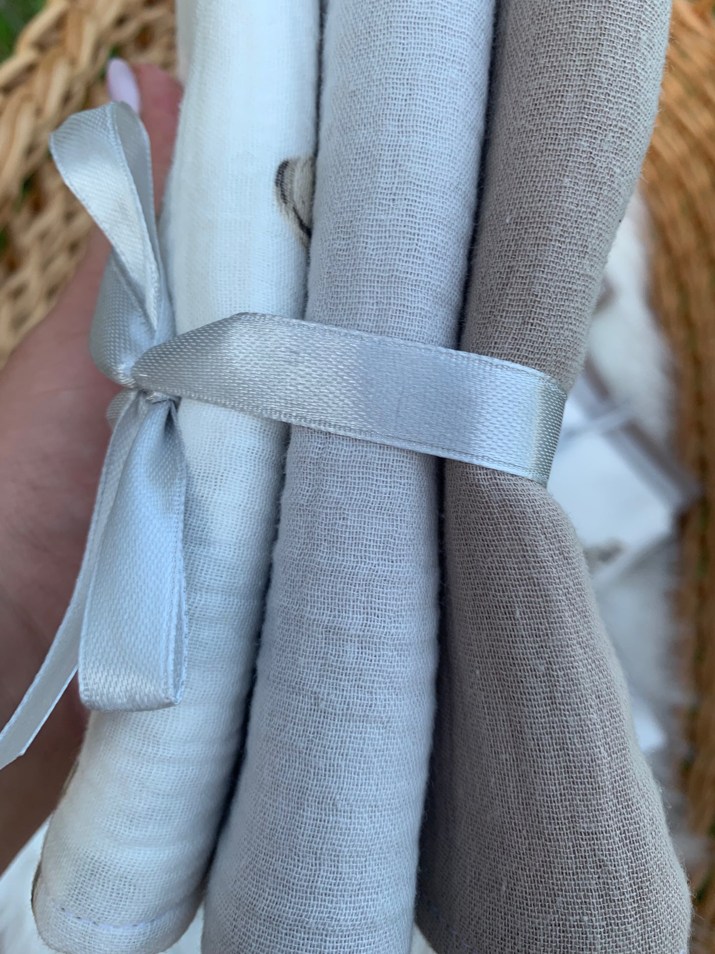 Neutralūs muslino merliukai kūdikiui 30/30 cm 3 vnt