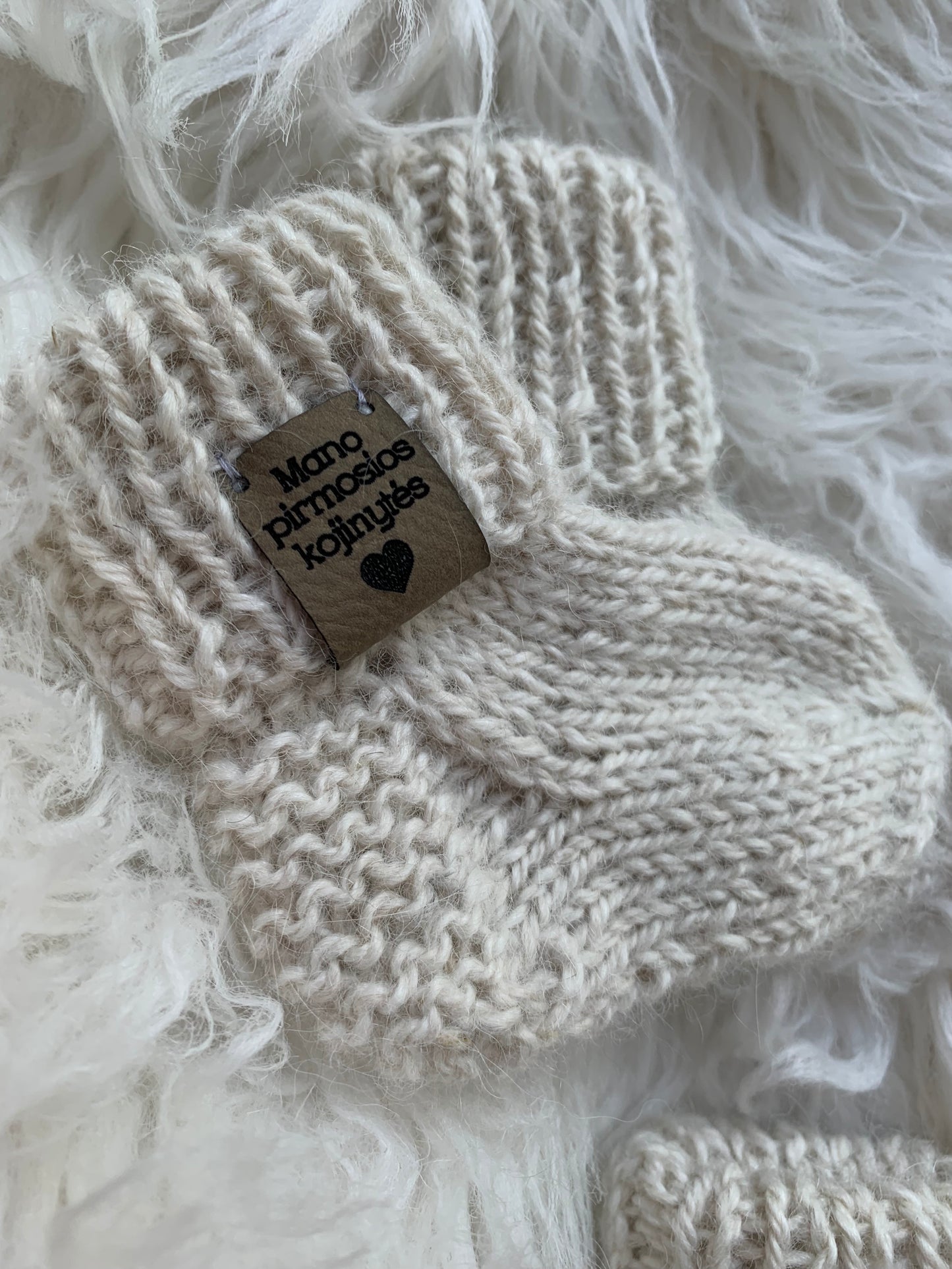Švelnios alpakos vilnos kojinytės naujagimiui 9 cm
