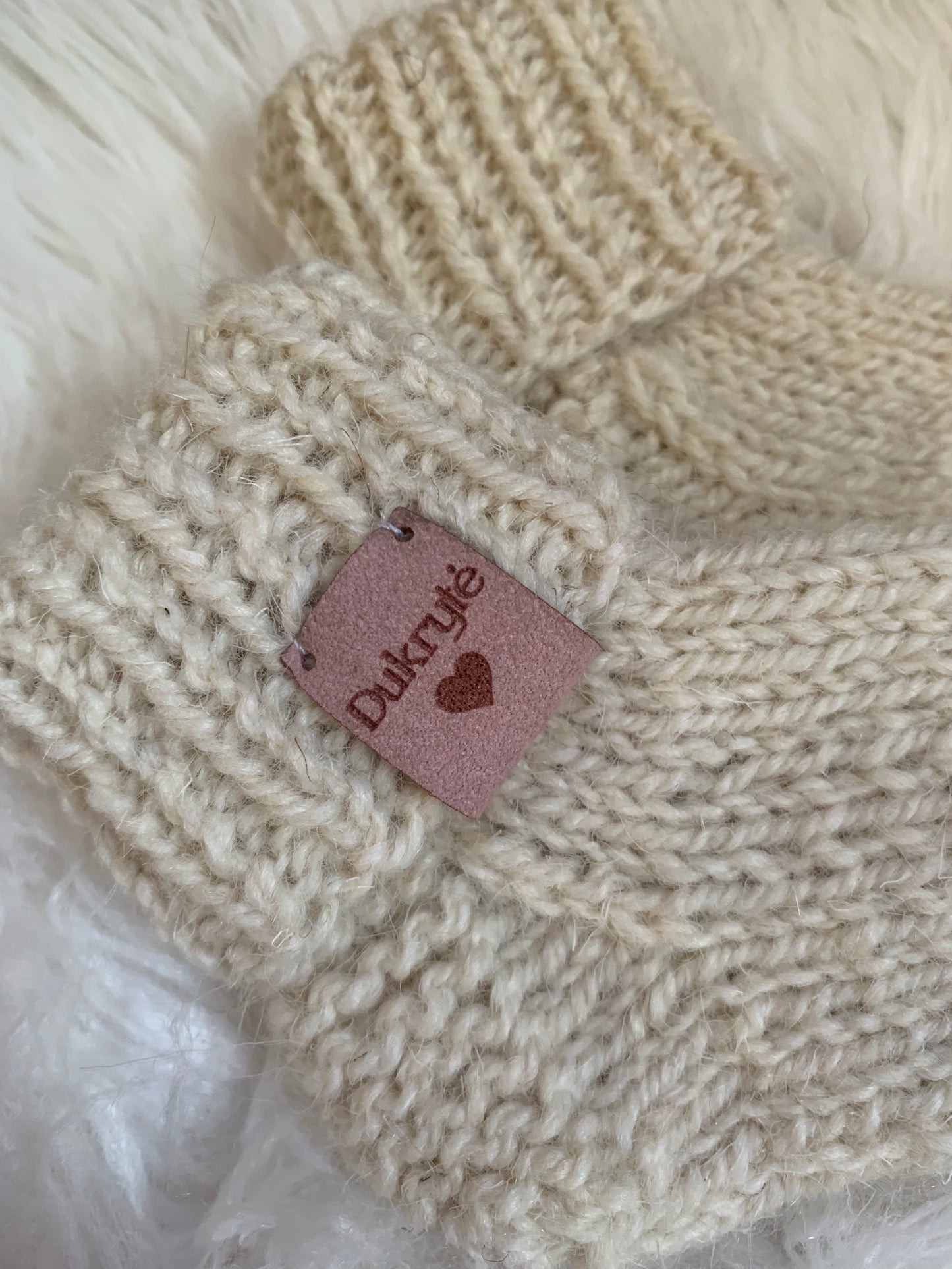 Storos naminės vilnos kojinytės 10 cm