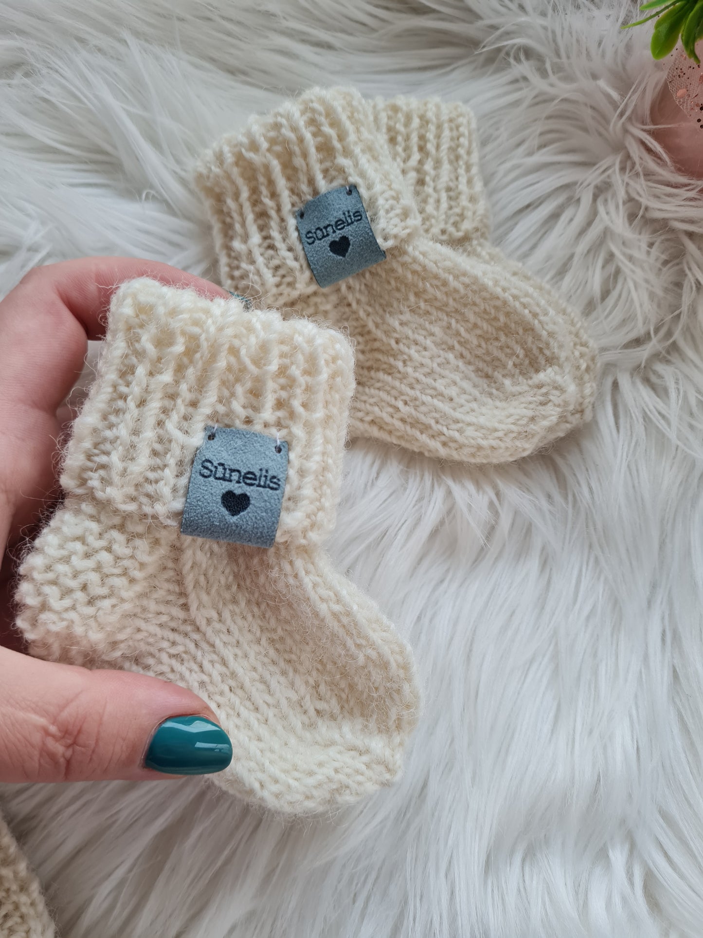 Avies vilnos kojinytės