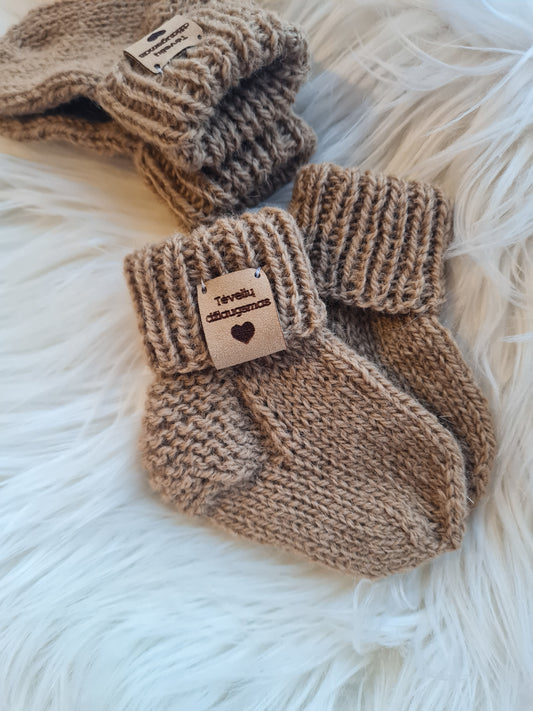 Neutralios kojinytės naujagimiui