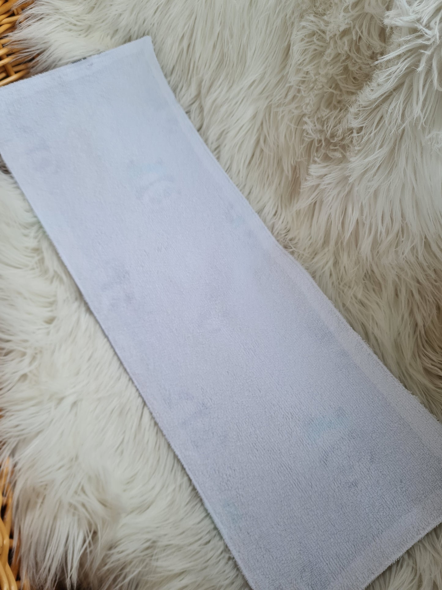 Neperšlampama apsaugėlė ant peties kūdikio atrauginimui – frotinis audinys ir medvilnė (20 × 50 cm)
