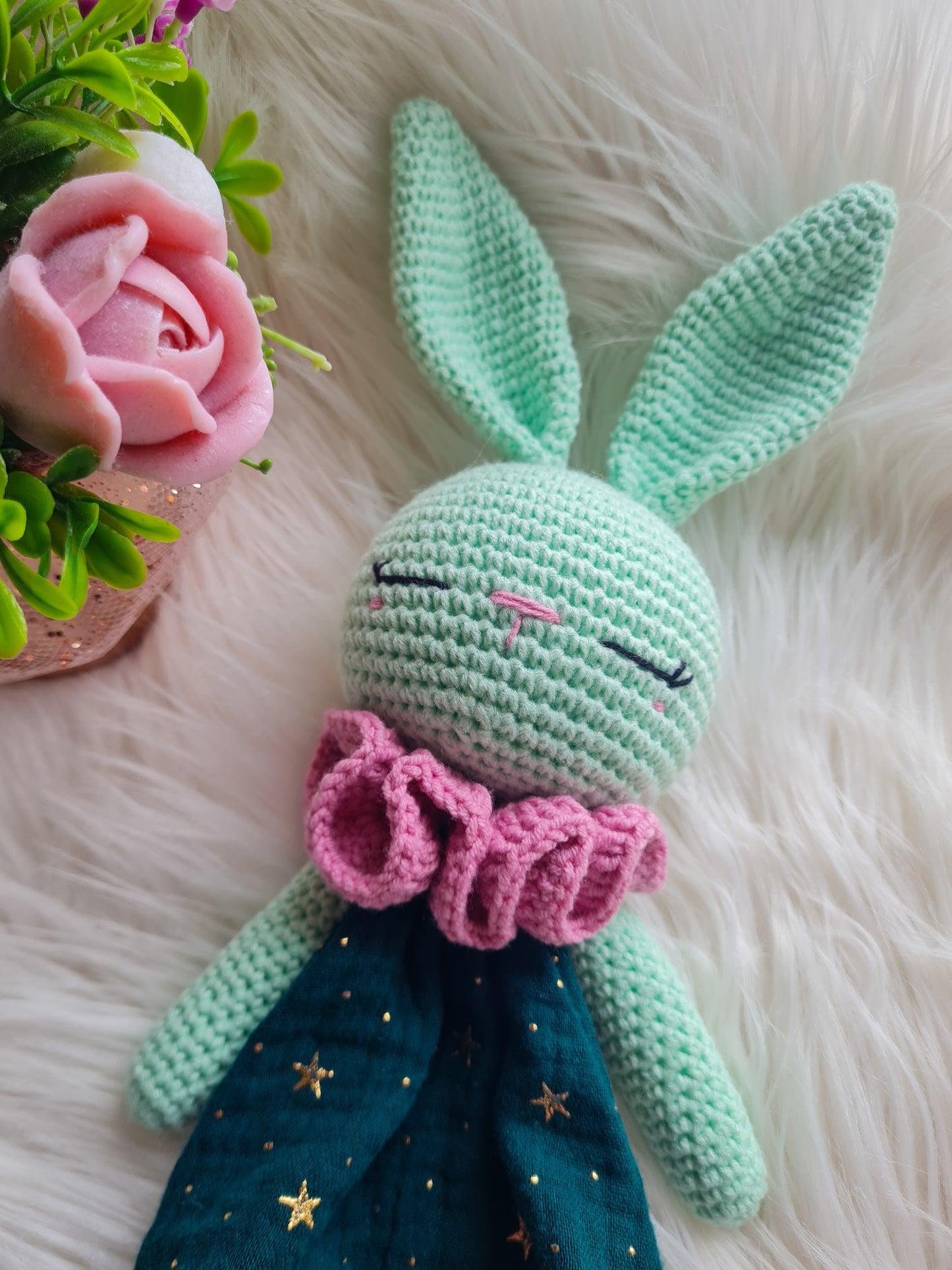 Mergaitiškas rankų darbo migdukas