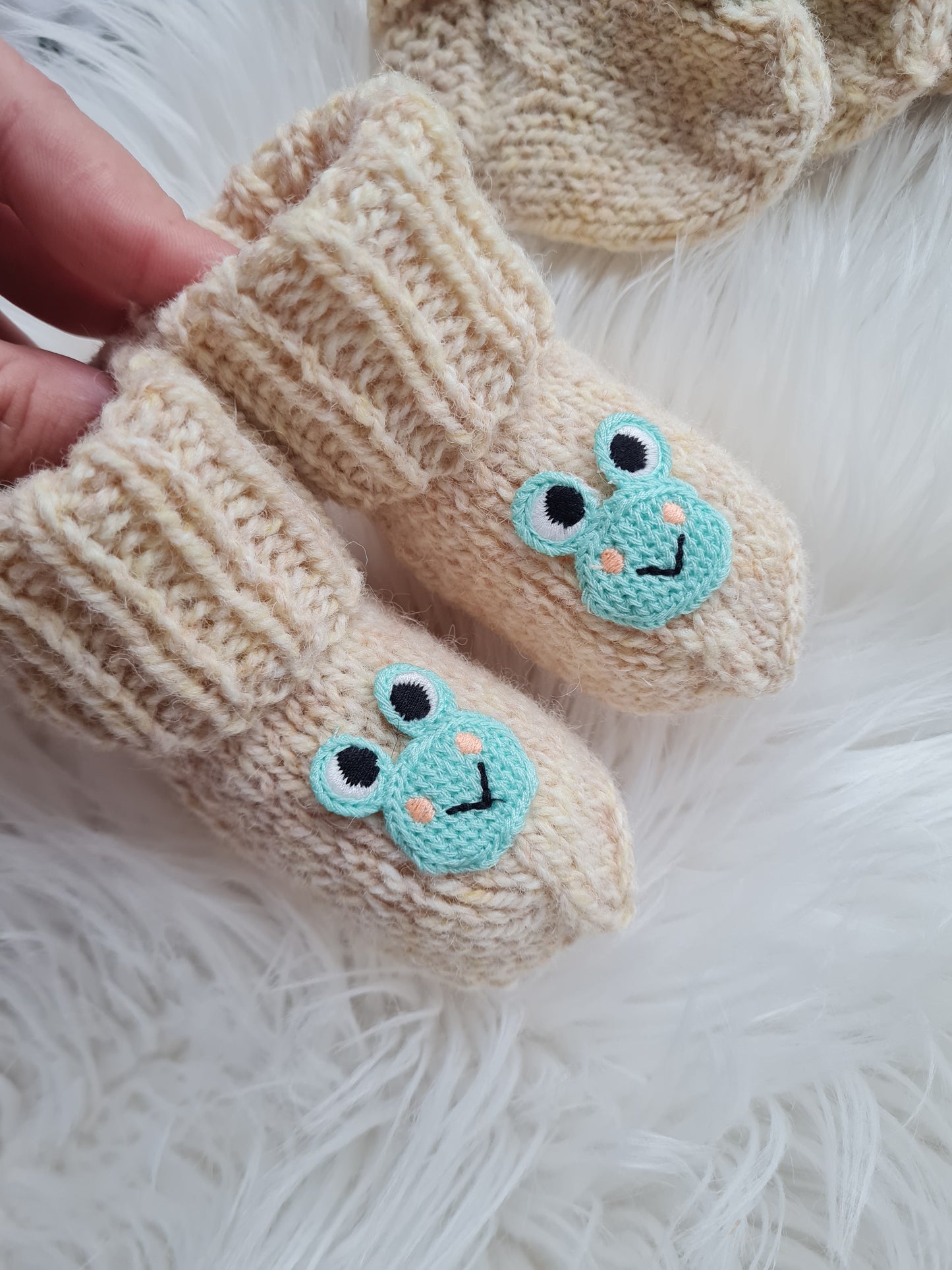 Vilnonės kojinytės 10 cm