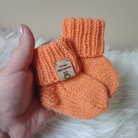 Orandžinės spalvos kojinytės 10 cm