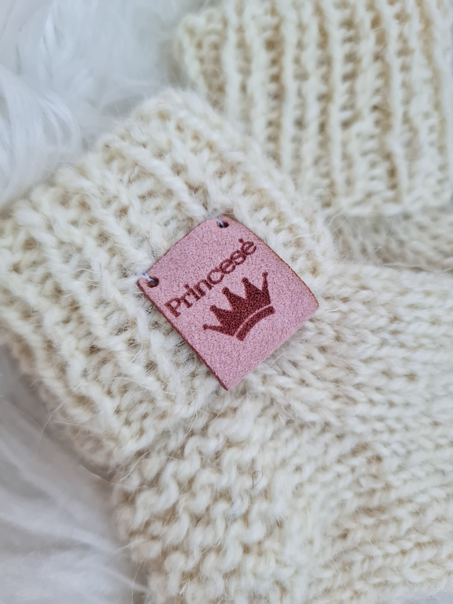 Avies vilnos kojinytės kūdikiui 9 cm "Princesė"